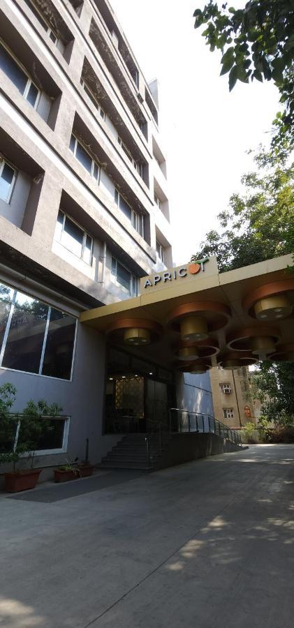 Apricot Hotel , Ahmedabad Bagian luar foto